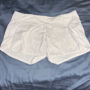 Lululemon size 8 shorts white